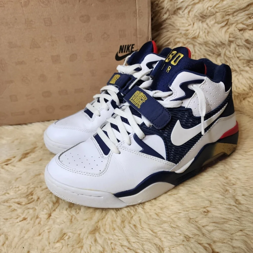 Nike White and Blue Sneakers
